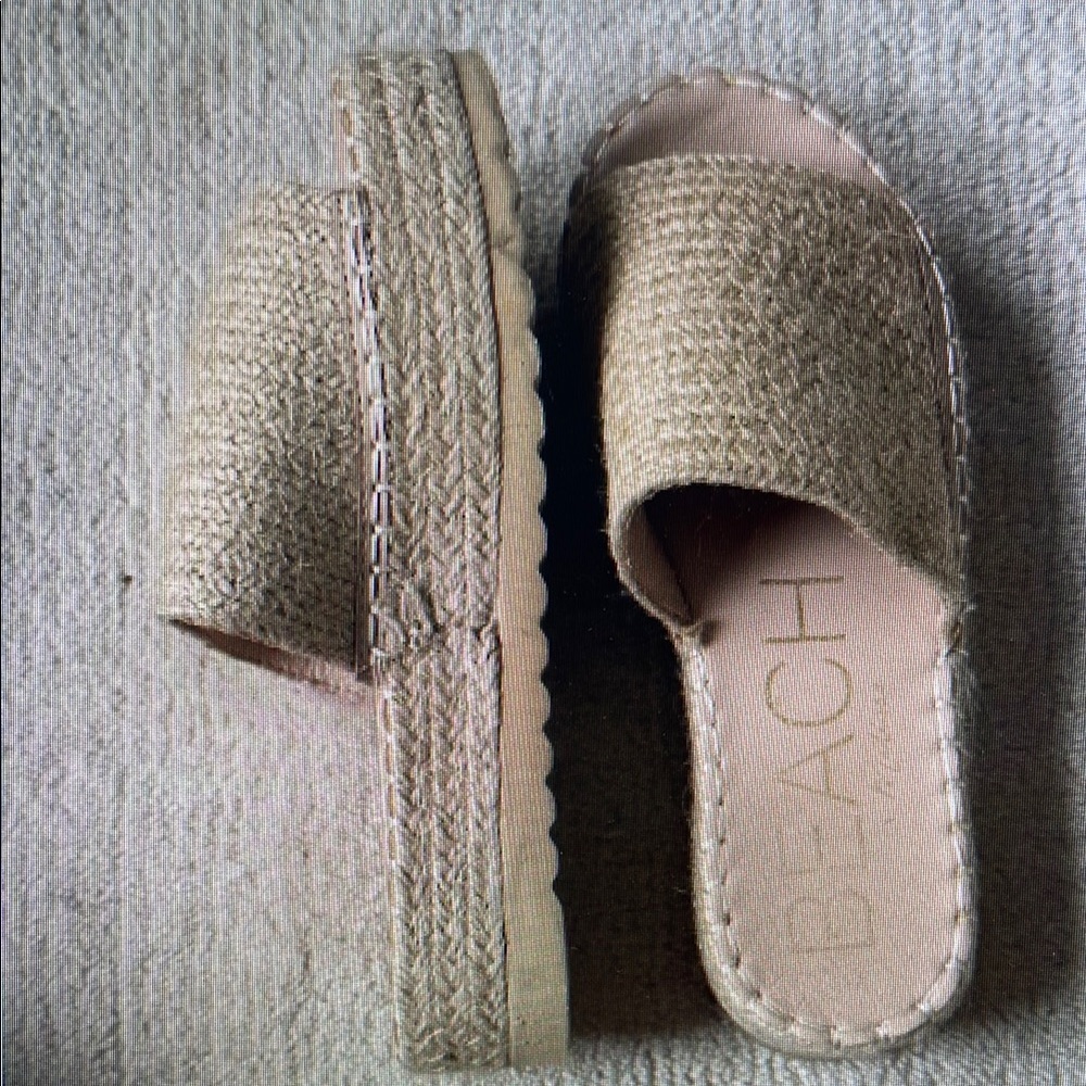 Women's Tan Sandals